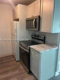 Miami, FL 33133,2920 SW 28th Ter #304