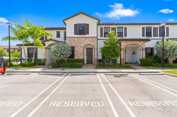 10519 W 33rd Ct, Hialeah, FL 33018