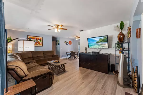 Miramar, FL 33023,2020 De Soto Dr