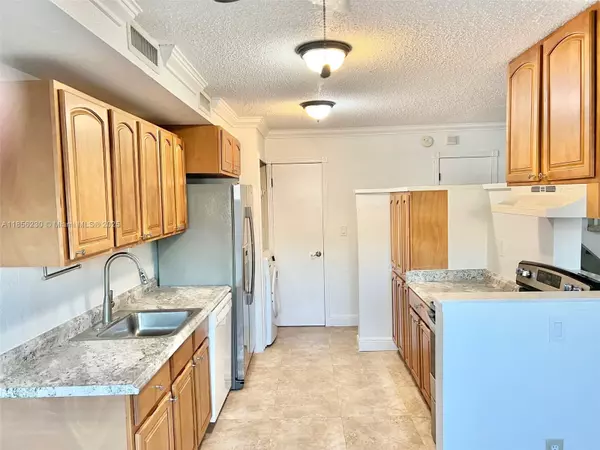 Palmetto Bay, FL 33157,15840 SW 90th Ct #c