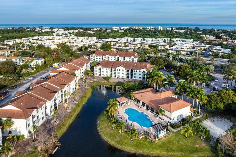 1308 Villa Circle #1308, Boynton Beach, FL 33435
