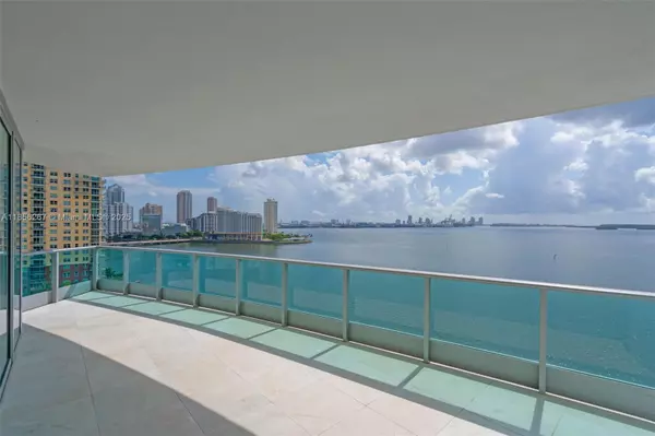 Miami, FL 33131,1331 Brickell Bay Dr #1201