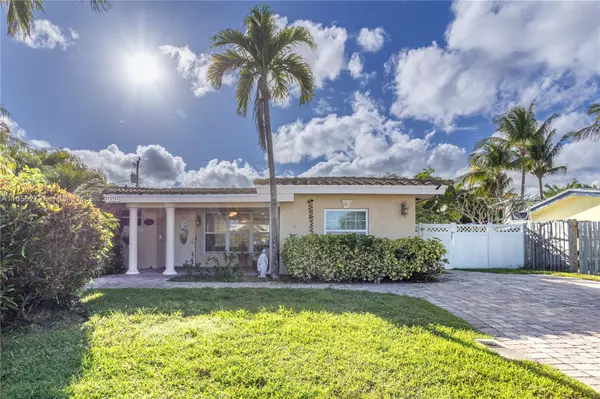 743 SE 10th Ter, Deerfield Beach, FL 33441