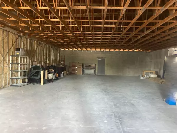 Port Charlotte, FL 33953,1032 TAMIAMI TRAIL #5A