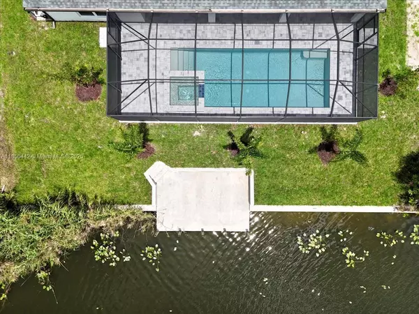 Cape Coral, FL 33914,520 SW 28th St