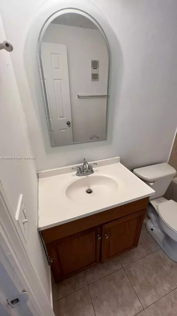 Hialeah, FL 33015,6950 Miami Gardens Dr #2-508