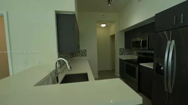 Miami, FL 33128,729 NW 2nd St #602