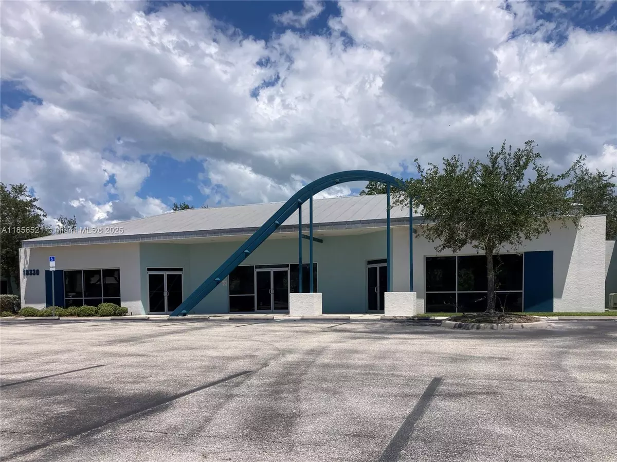 Port Charlotte, FL 33848,18330 MURDOCK CIRCLE