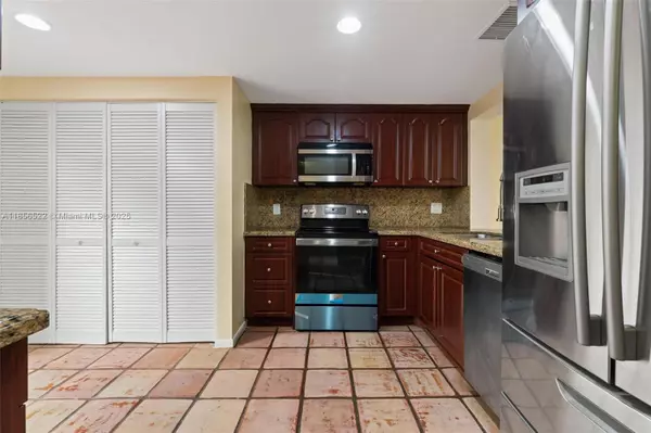Sunrise, FL 33351,4651 NW 90th Ave #4651