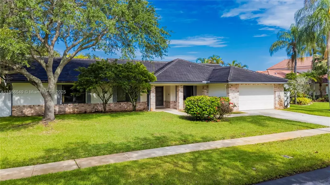 400 NW 202nd Way, Pembroke Pines, FL 33029