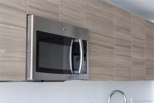 Miami, FL 33137,121 NE 34th St #1604