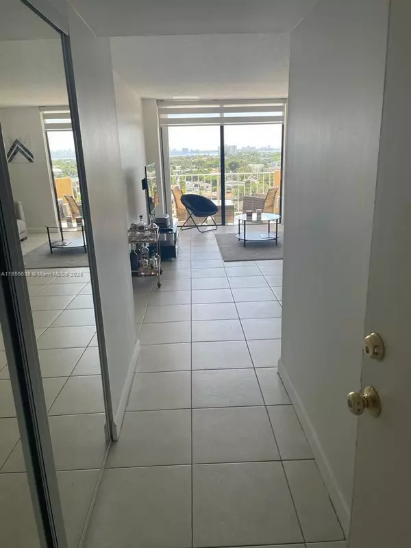 North Miami, FL 33181,2350 NE 135 #1109