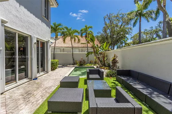 Hollywood, FL 33019,1467 Mariner Way