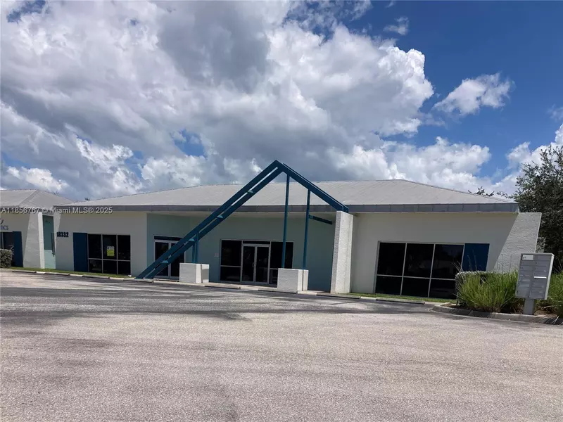 18332 MURDOCK CIRC, Port Charlotte, FL 33948