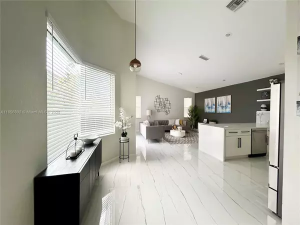 Coral Springs, FL 33067,5776 NW 56th Mnr