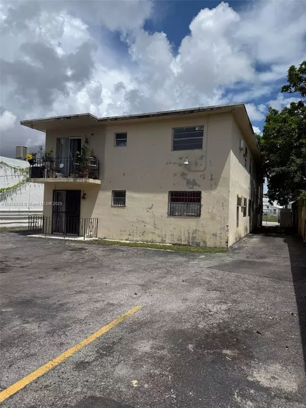 Miami, FL 33135,1520 SW 1st St