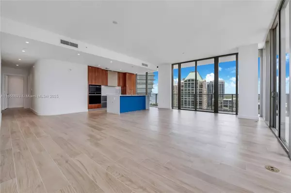 Miami, FL 33133,2678 Tigertail Ave #1501