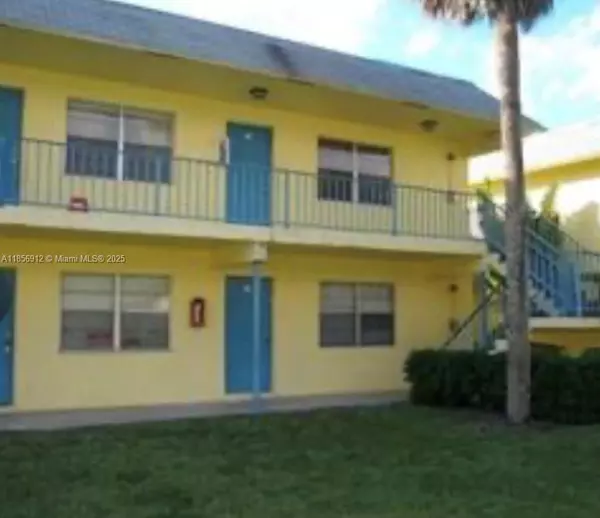 4160 NW 21st St #146A, Lauderhill, FL 33313