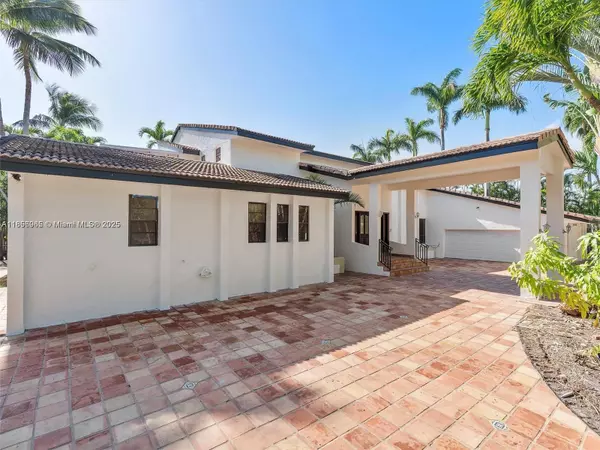 Palmetto Bay, FL 33157,7398 SW 176th St