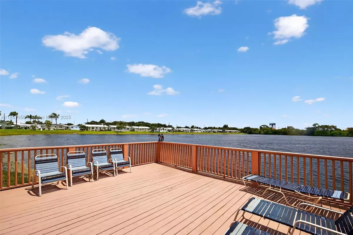Hollywood, FL 33021,2200 Park Ln #205