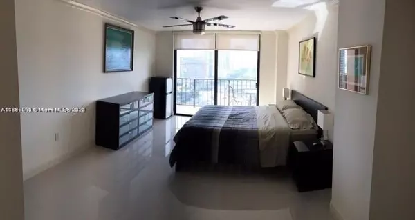 Sunny Isles Beach, FL 33160,210 174th St #2202