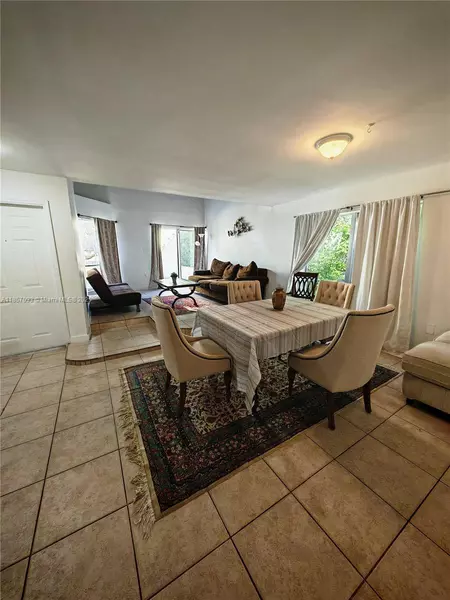4807 Ponce De Leon Blvd #2, Coral Gables, FL 33146