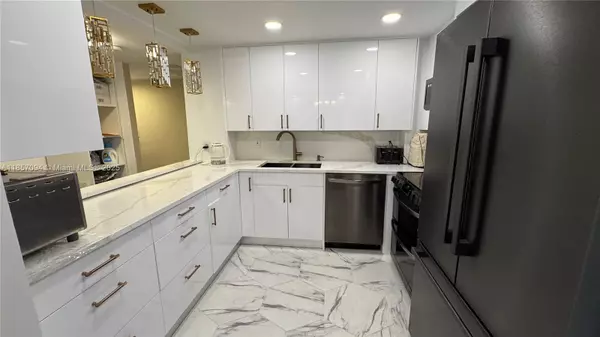 Hallandale Beach, FL 33009