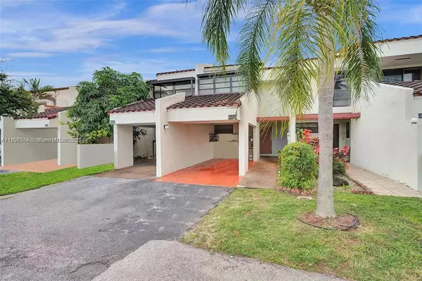 6483 Racquet Club Dr #22, Lauderhill, FL 33319