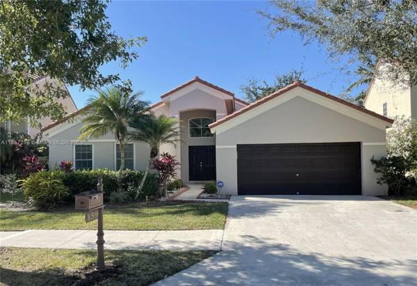 159 Cameron Ct, Weston, FL 33326