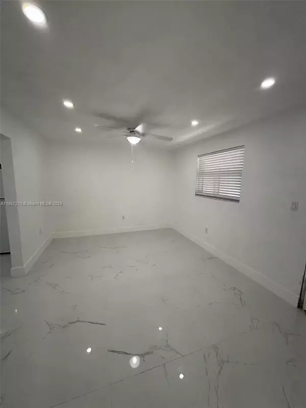 Miami, FL 33130,629 SW 10th St #6