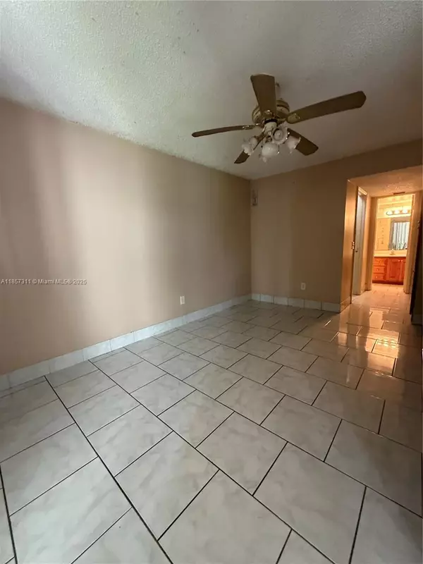 Homestead, FL 33034,1303 S Liberty Ave #1303J
