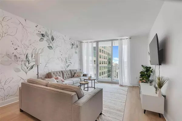 Miami, FL 33130,185 SW 7th St #2204