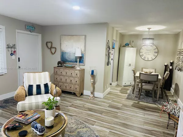 Pompano Beach, FL 33062,2860 NE 14th St Cswy #208D