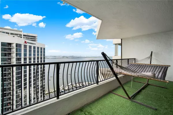 Miami, FL 33132,555 NE 15th St #31E