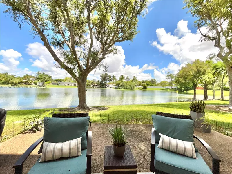 13781 SW 84th St #H, Miami, FL 33183