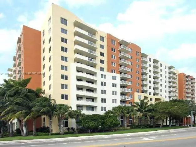 18800 NE 29th Ave #902, Aventura, FL 33180