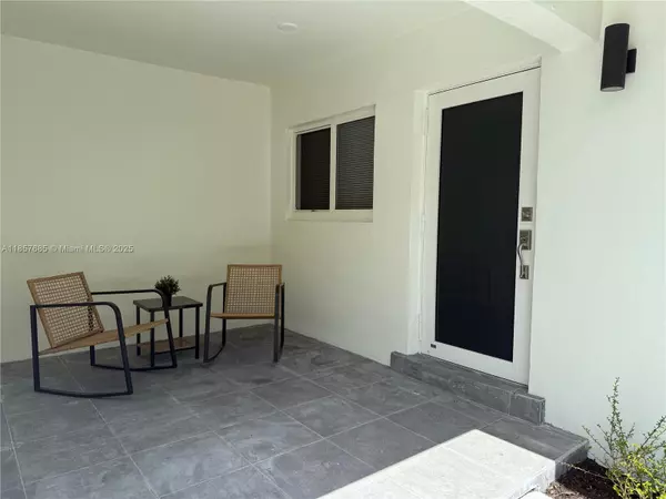 Miami, FL 33142,1243 NW 25th St #1243