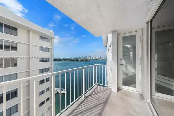 Miami Beach, FL 33139,1228 West Ave #1415