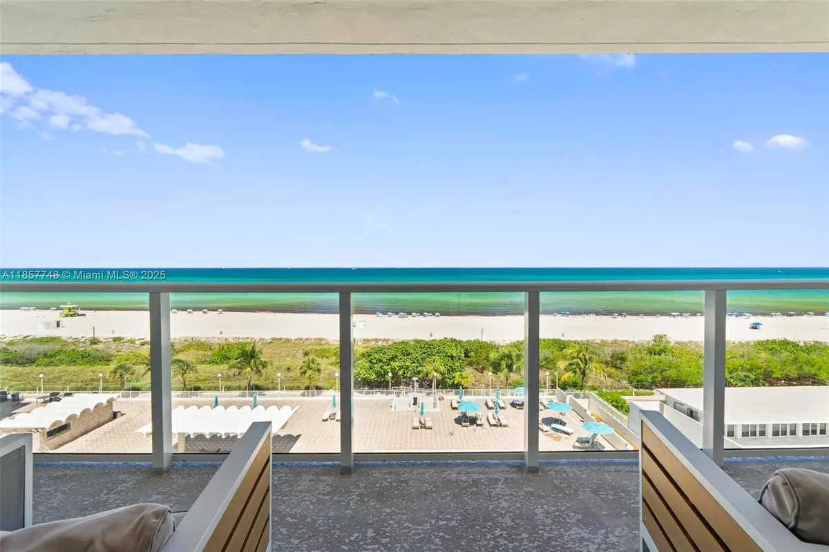 Miami Beach, FL 33140,5701 Collins Ave #702