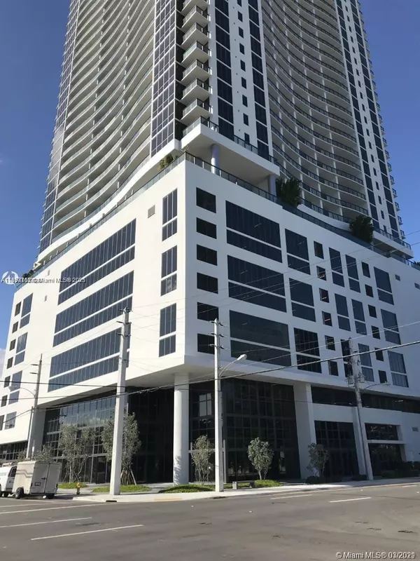 Miami, FL 33132