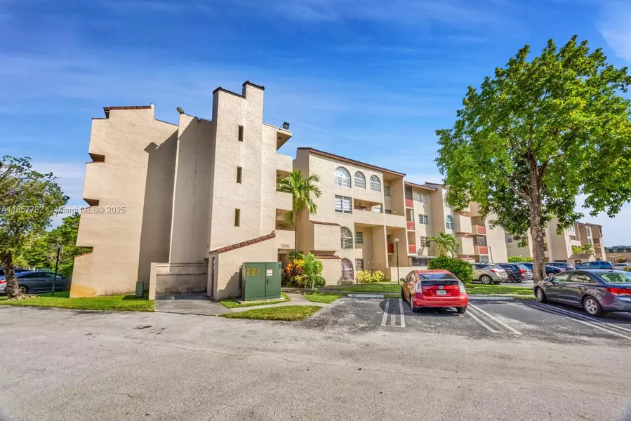 10651 SW 108th Ave #3H, Miami, FL 33176