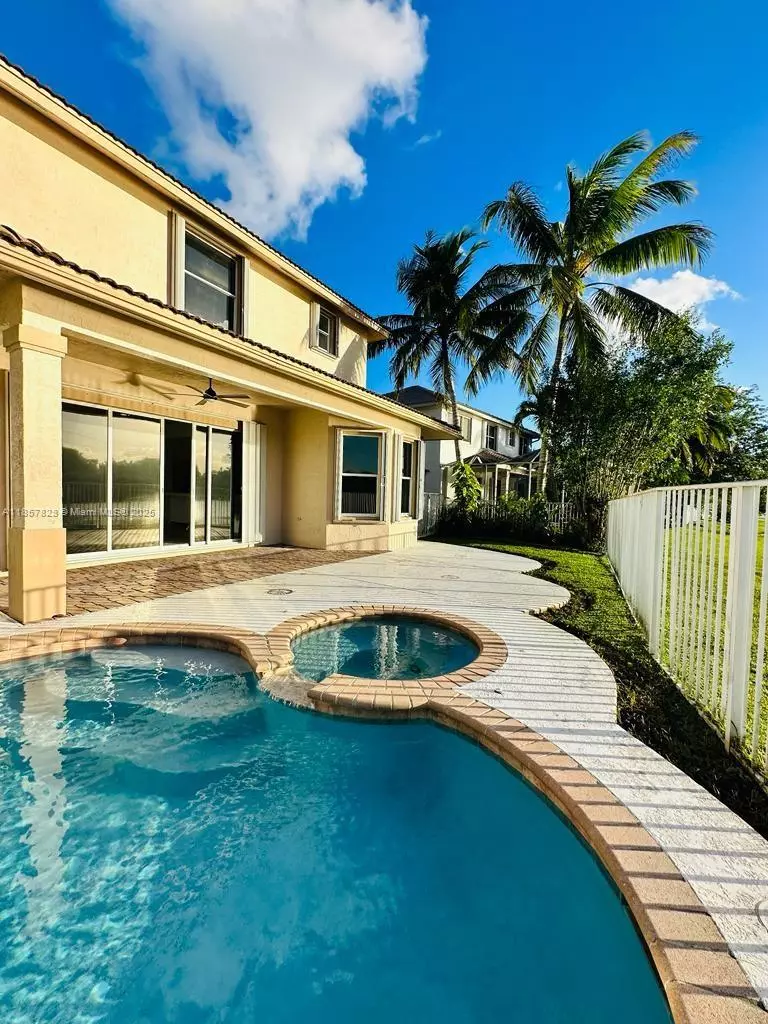 Weston, FL 33327,1887 Harbor View Cir
