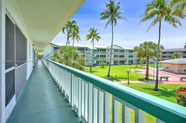 5300 Washington St #I205, Hollywood, FL 33021