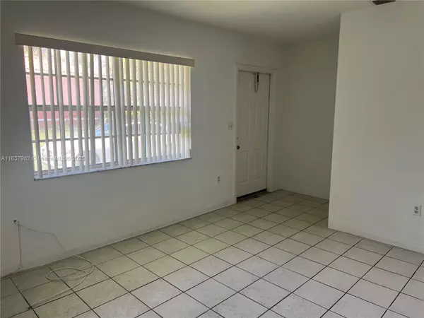 Homestead, FL 33030,832 NE 5th Ave #832