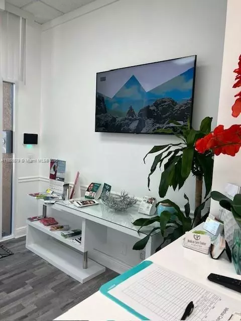 Boca Raton, FL 33487,7491 N Federal Hwy Suite C15