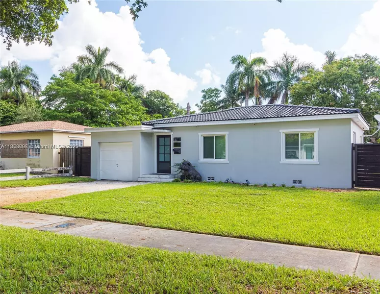 531 Forrest Dr, Miami Springs, FL 33166