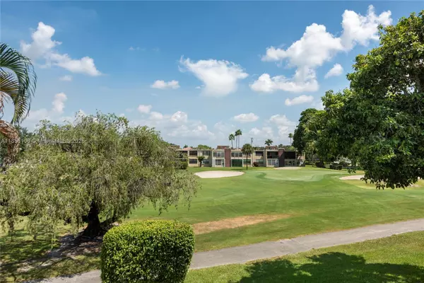 Margate, FL 33063,7301 NW 18th St #204