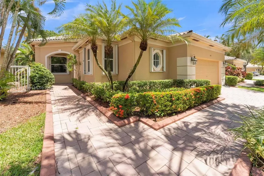 2468 Bay Isle Ct, Weston, FL 33327