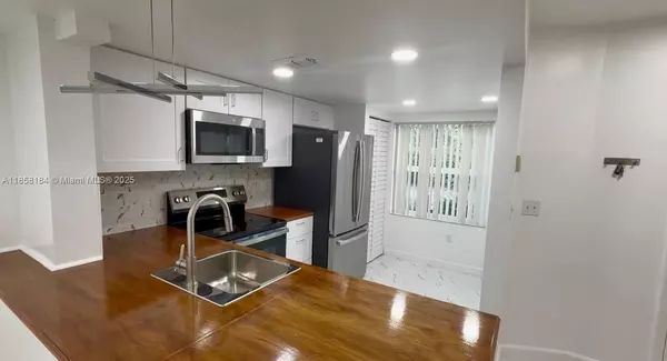 Sunrise, FL 33351,3982 NW 90th Ave #3982