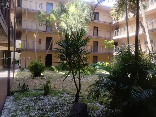 2840 Somerset Dr #101M, Lauderdale Lakes, FL 33311
